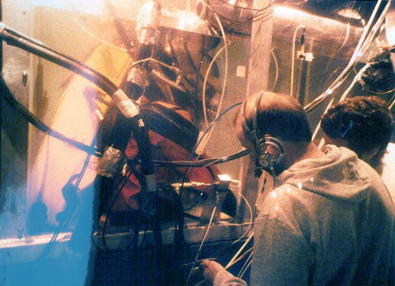 Testing av utstyr i forbindelse med et Deep Ex-dykk på NUI 1980-1981. Foto: Ukjent/Norsk Oljemuseum